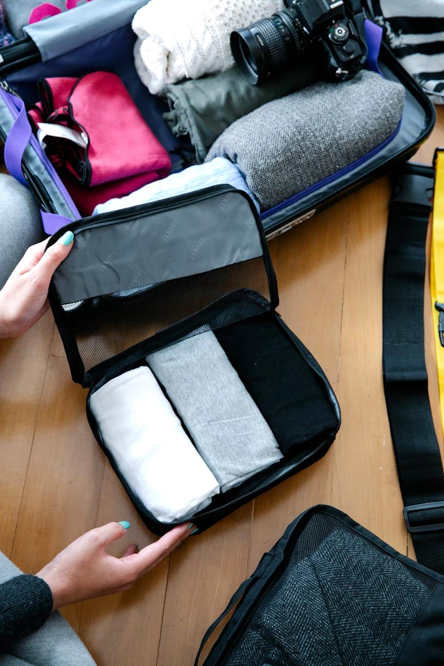 Augmented reality packing assistance technology