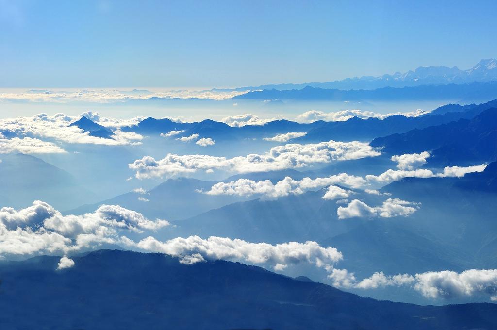 Premium travel consultation booking icon